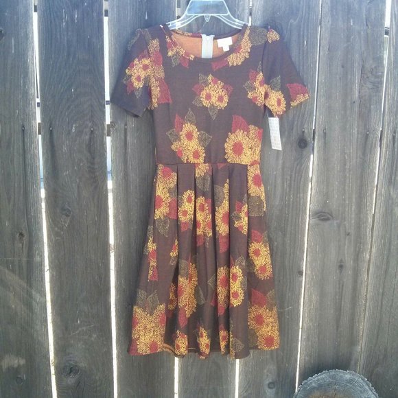 New NWT Brown & Yellow Floral Print Dress Size XS Feminine Retro Cottagecore - Picture 1 of 10